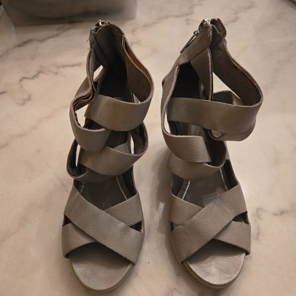 Dolce Vita Perla Grey Wedge Sandals